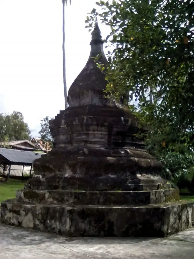 stupa temple vat bouddhisme laos luang prabang