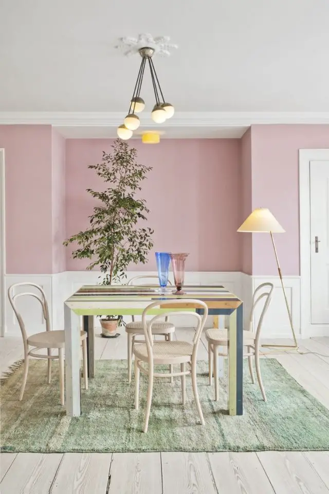 deco salle a manger sous bassement blanc rose