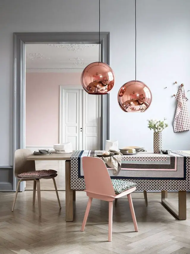 decoration salle a manger gris et rose