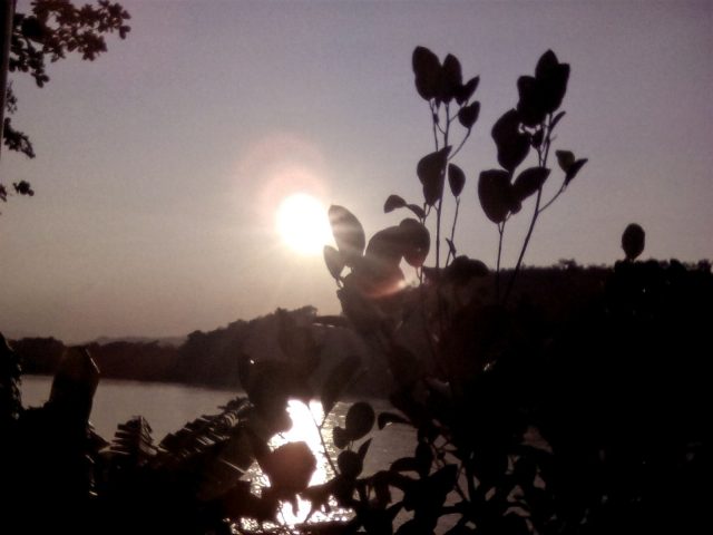 coucher de soleil asie laos mekong