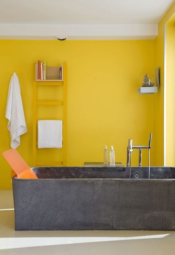 salle de bain deco murale jaune