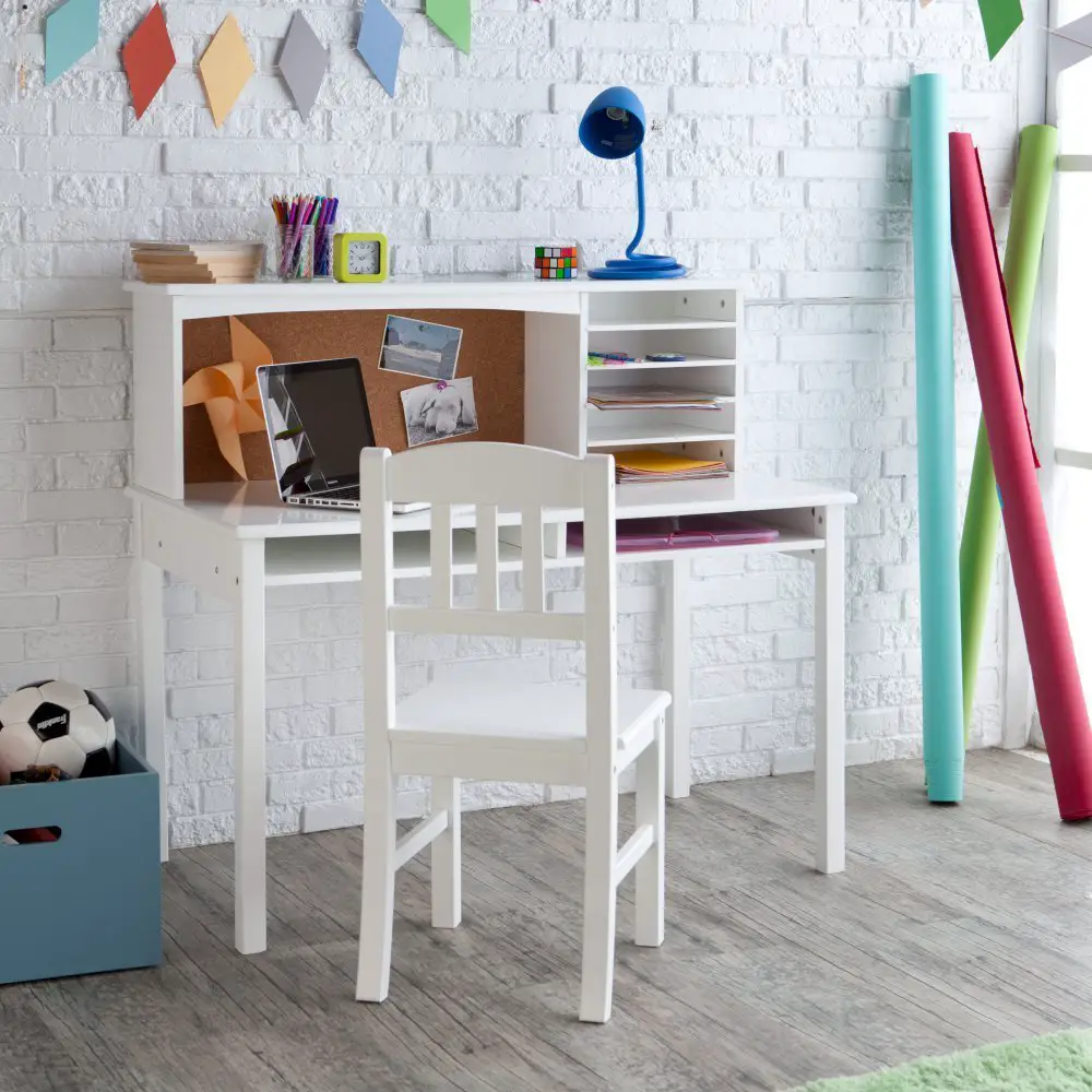 enfant rangement petit bureau