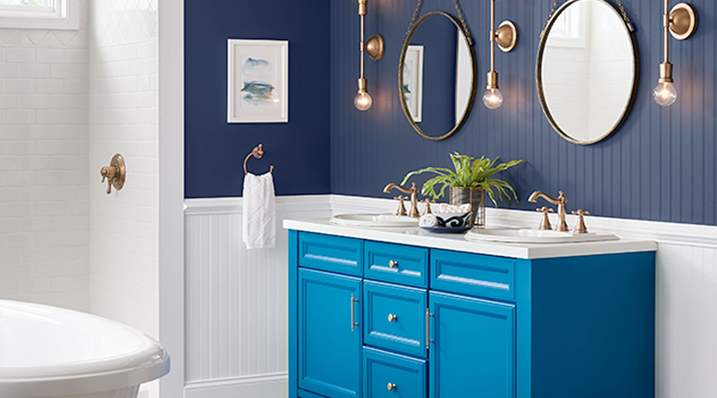 salle de bain bleu peinture idee decoration