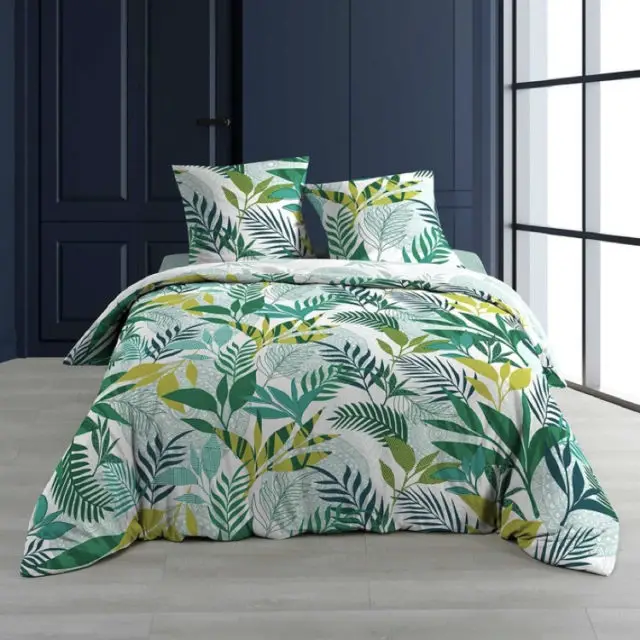 ambiance déco nature chambre linge de lit imprimé tropical vert