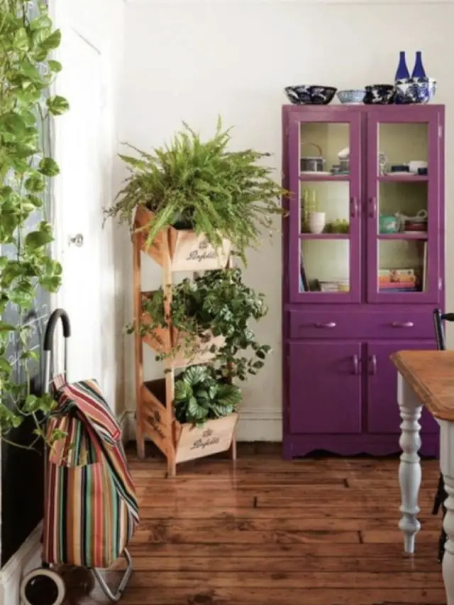 salle a manger style nature exemple meuble parisien peint caisse plantes