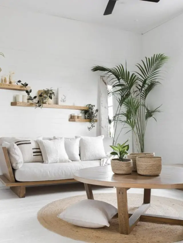 comment creer salon lumineux canapé bois et blanc decoration slow minimaliste simple avec plantes vertes