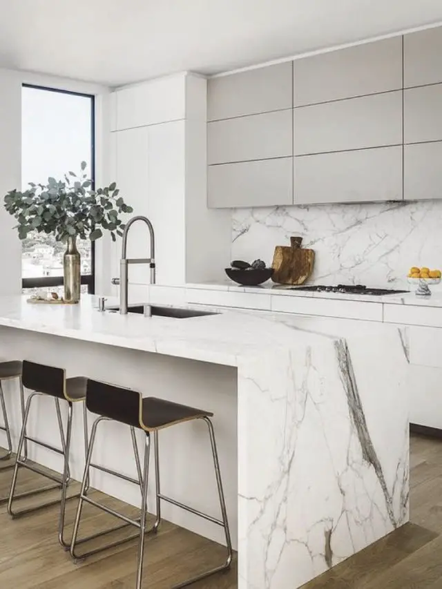 decoration blanc utilisation exemple marbre et meuble cuisine moderne