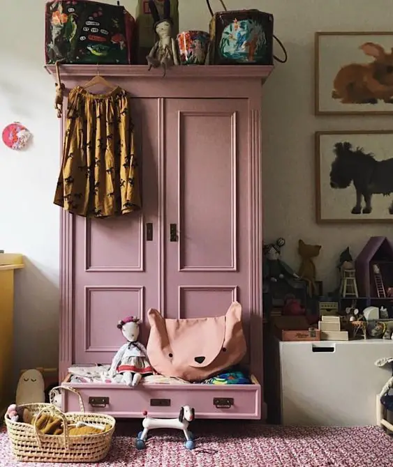 style classique chic armoire parisienne rose enfant