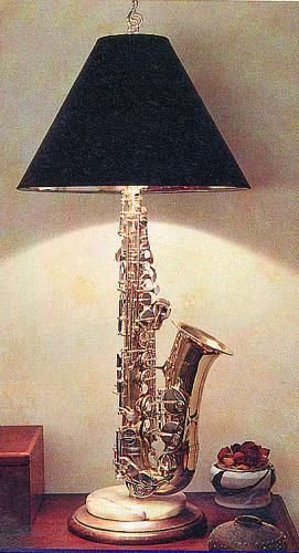decorer instrument classique exemple lampe avec saxophone