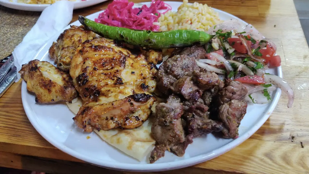 on mange quoi turquie istanbul mixed kebab poulet et mouton