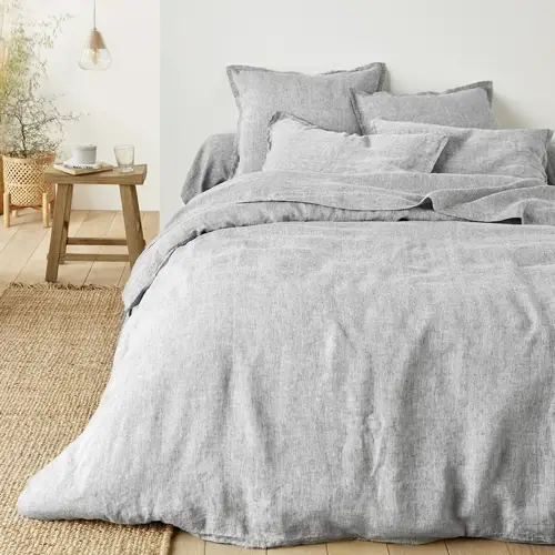 chambre linge de lit gris moderne cosy gris chiné clair