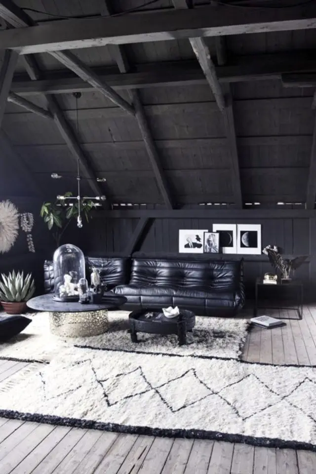 decoration rock peinture noir mate exemple salon canapé cuir tapis berbère