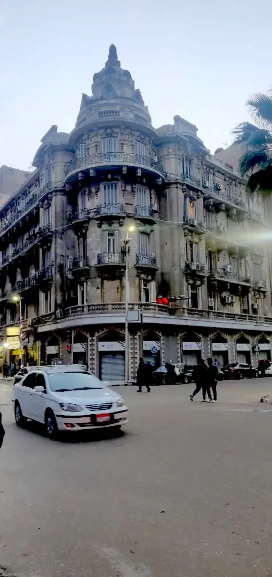 architecture patrimoine centre ville Caire façade angle de rue baroque classique