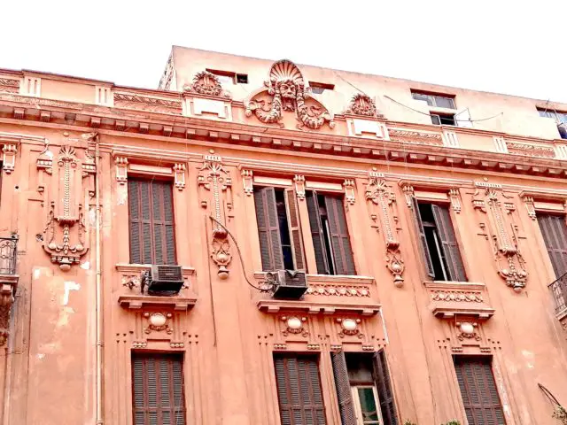 architecture patrimoine centre ville Caire sculpture façade