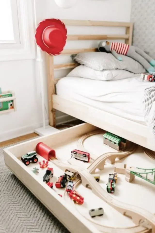 chambre enfant rangement jouet malin exemple tiroir lit gain de place