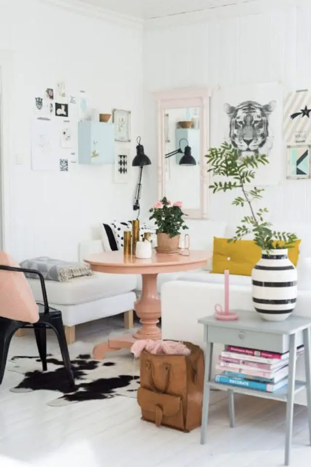 decoration interieur motif moderne exemple salon séjour table rose détail couleur vase à motif