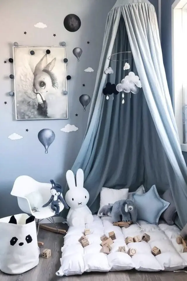 chambre enfant couleur classique exemple espace jeu ciel de lit bleu clair