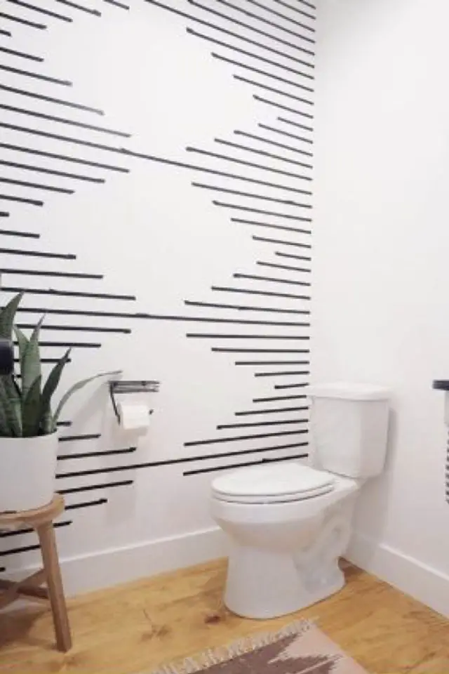 deco murale pas cher masking tape exemple decor mur de toilette noir graphique géométrique losange
