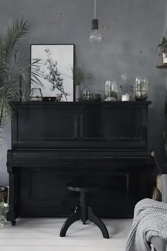 deco rock cabinet curiosite exemple dessus de piano mur en béton ciré