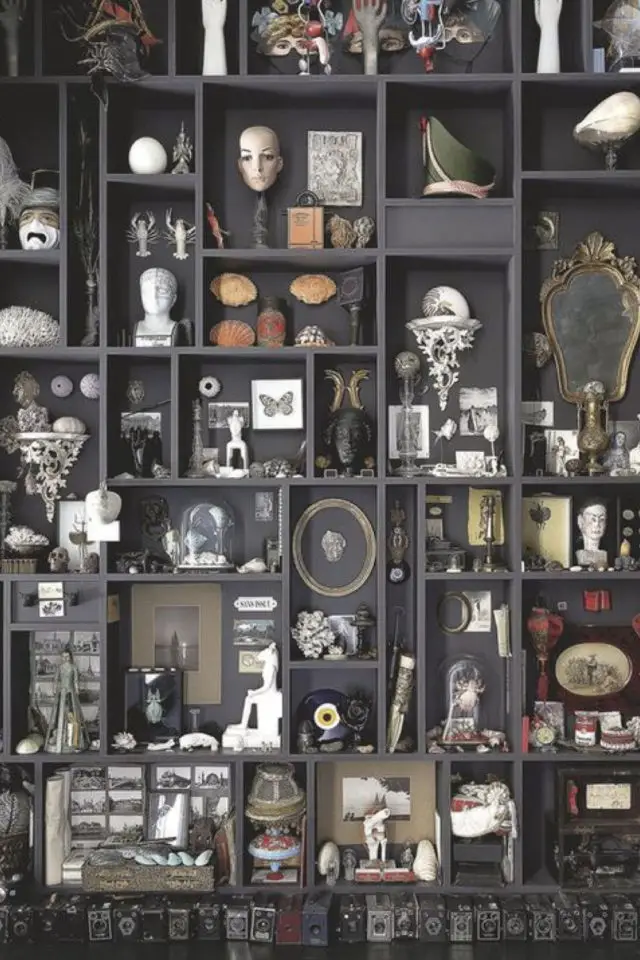 deco rock cabinet curiosite exemple bibliothèque noire collection accumulation objets divers 