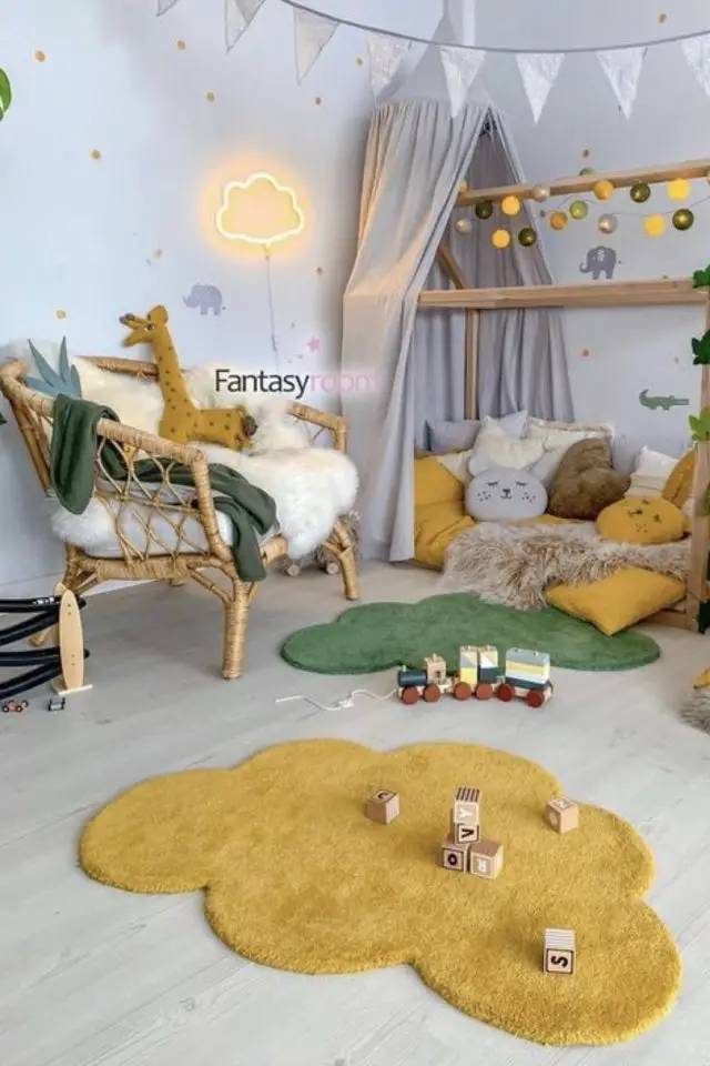 chambre enfant jaune exemple tapis et détails textiles jaune