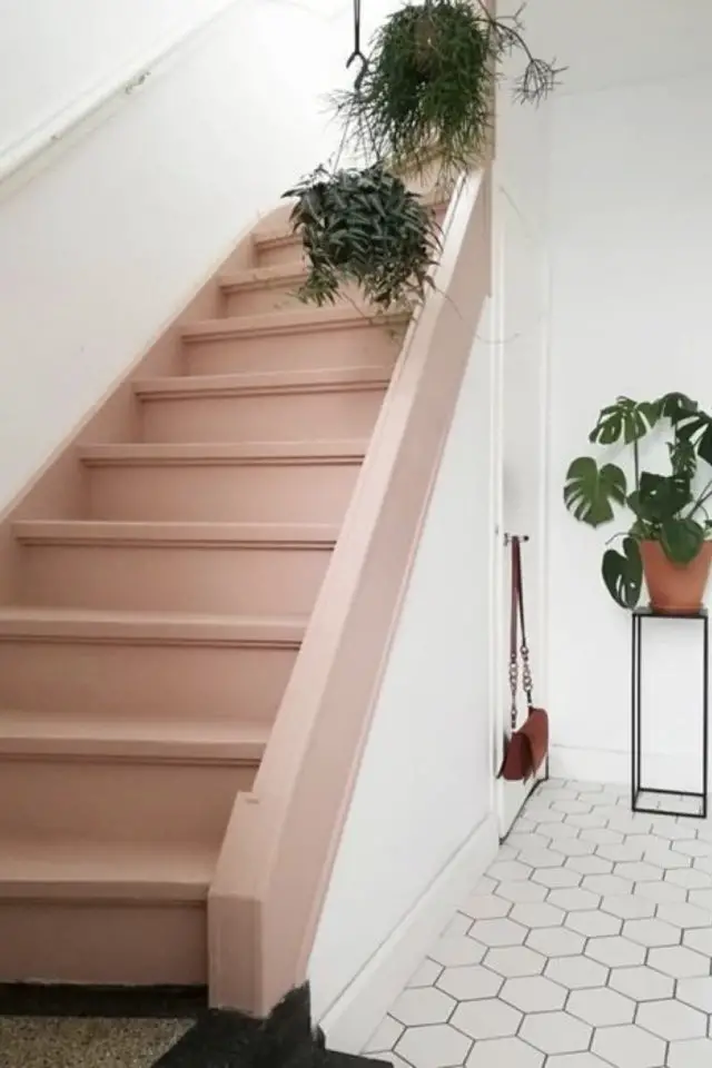 marche escalier peinture exemple ouvert rose marche élégant moderne