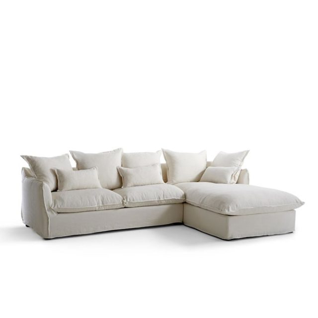 meuble deco minimaliste et chaleureux canapé angle confortable couleur neutre coussins