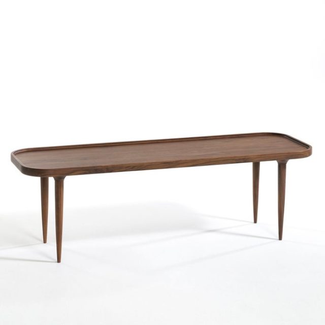 meuble deco minimaliste et chaleureux table basse longue rectangulaire bois foncé style vintage