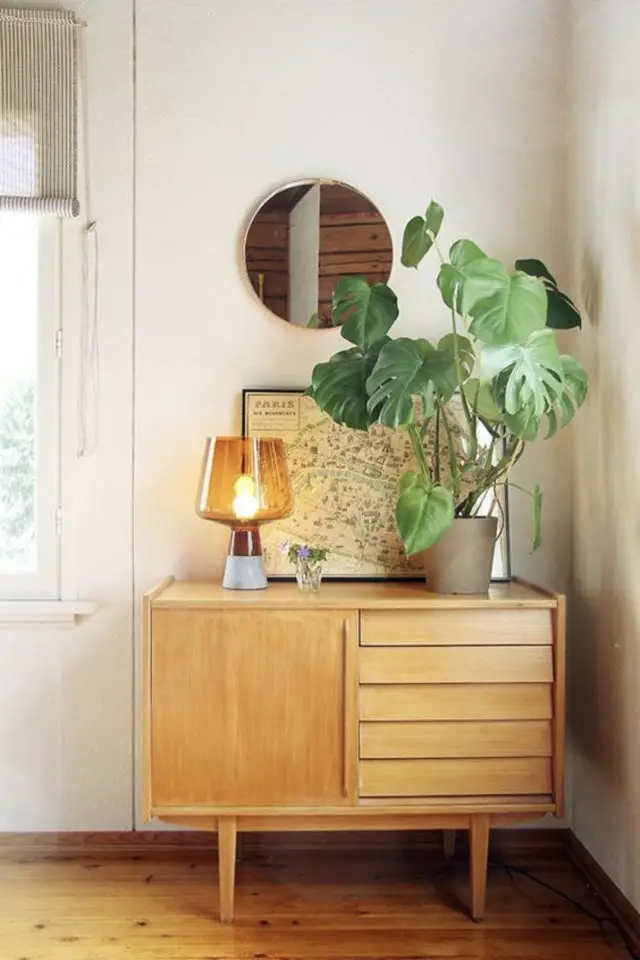 meuble salon style vintage exemple petit buffet bois angle de salon séjour 1 porte et tiroir décoration plantes