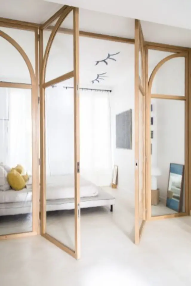 porte vitree interieure moderne exemple bois verre simplicité minimaliste détail arrondi