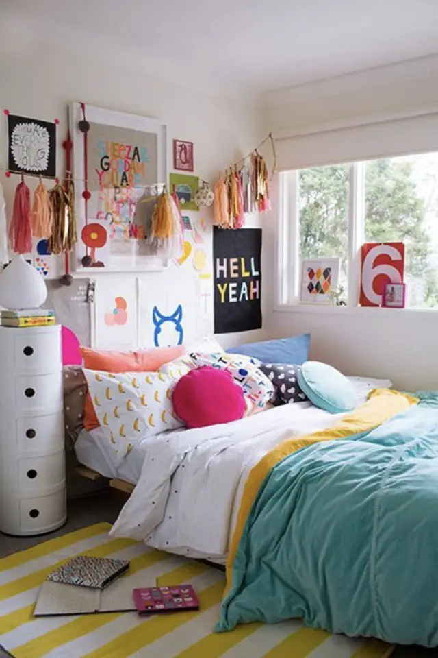 solution deco petit logement chambre adolescente couleur decoration murale dessus du lit
