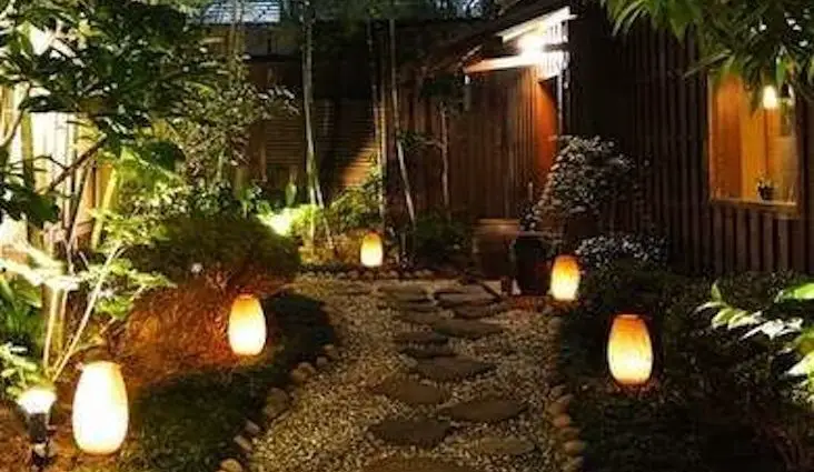 Op de loer liggen compleet sterk Bien chez soi] 10 éclairages à copier pour profiter du jardin en soirée |  Cocon | décoration & slow living