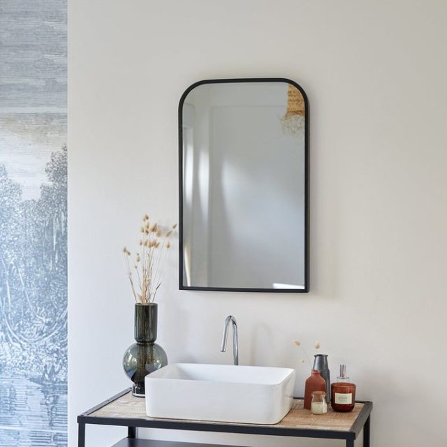 miroir salle de bain double vasque moderne angle arrondi noir