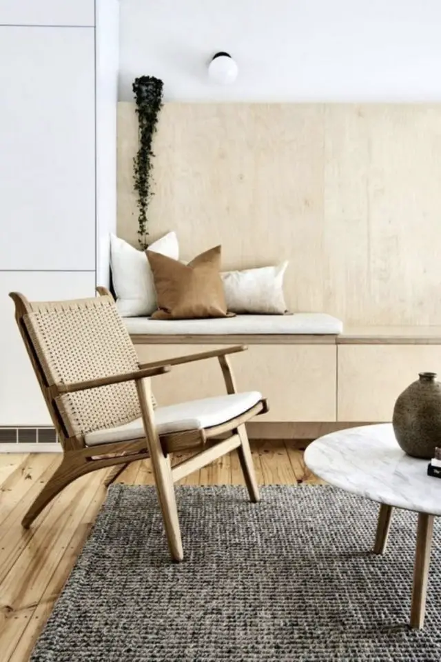 slow living fauteuil lounge salon séjour moderne bois matériaux naturels marbre