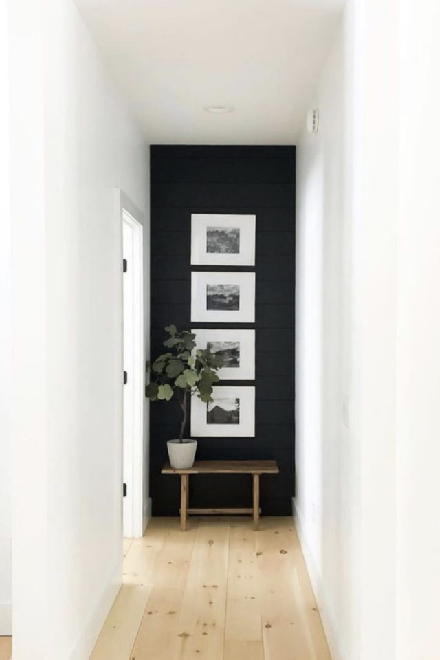 exemple couleur couloir longueur blanc et noir cadres petit banc en bois