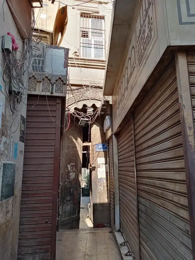 visite souk caire egypte ruelle tortueuse boutique découverte calme