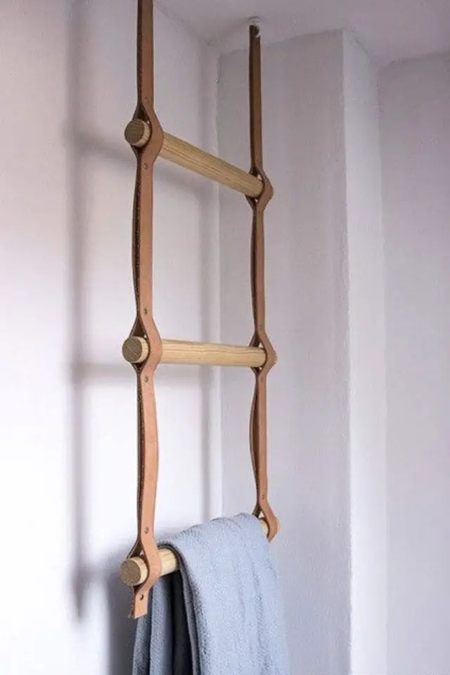 association cuir bois exemple échelle à suspendre pour accrocher serviette plaid