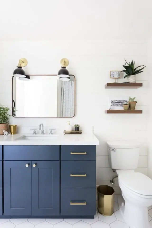 exemple petite salle de bain bleu vert meuble vasque bleu foncé