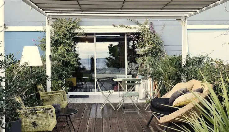 conseil amenagement petite terrasse salon de jardin ombre pergola moderne maison appartement