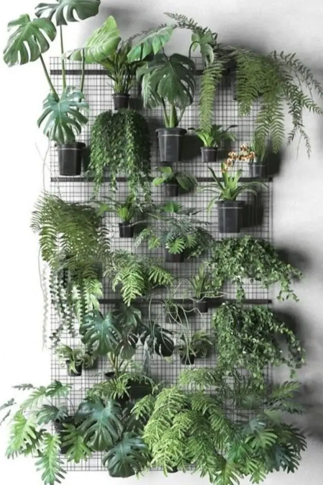 exemple jardin vertical interieur grille avec petite étagère pot de fleur décor mural tendance moderne