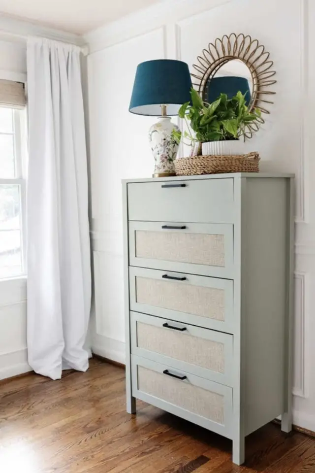 relooker meuble chambre idee commode moderne tiroir rotin cannage peinture vert d'eau 