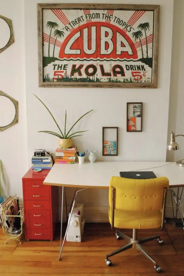 chaise de bureau recup exemple style années 70 80 couleur jaune fauteuil brocante