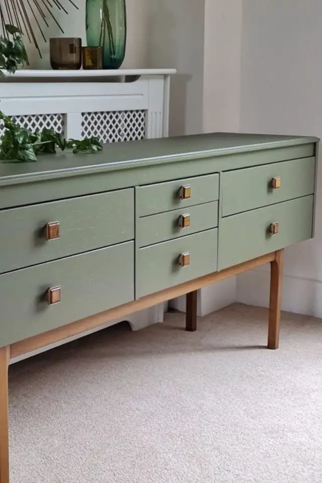 comment relooker enfilade buffet couleur vert sauge bois poignée de meuble bouton petit changement facile