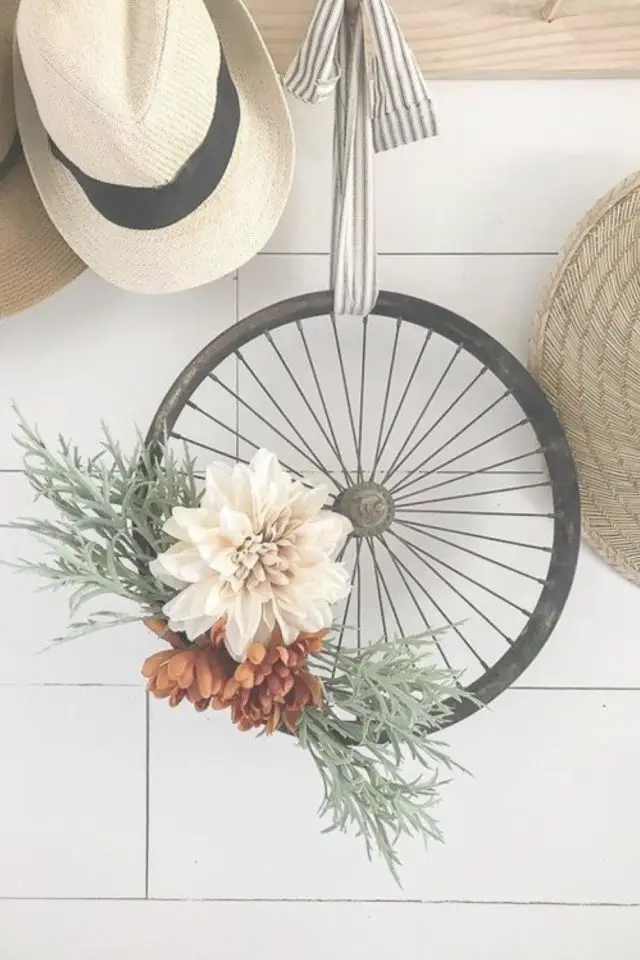 recup facile roue de velo decoration fleur DIY idée upcycling