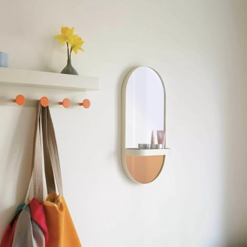 ou trouver decoration murale design moderne Miroir mural avec étagère crème - Remember arrondi cintré tendance couleur