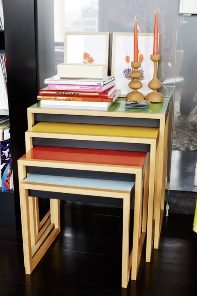 mobilier bauhaus iconique exemple table gigogne colorée design Nesting tables