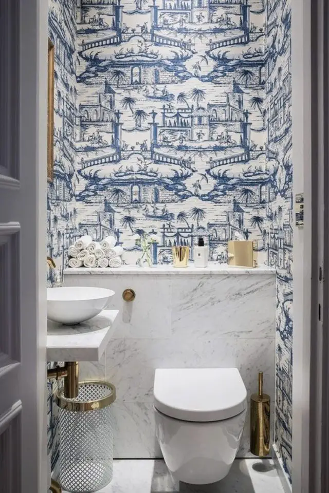 decor colonial exemple interieur chic papier peint toilettes esquisse art pictural paysage asiatique bleu et blanc