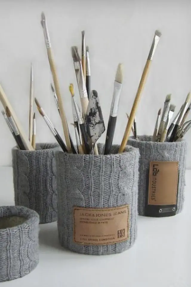 recyclage deco boite de conserve chaussette laine pot à pinceau à crayon original à faire soi même