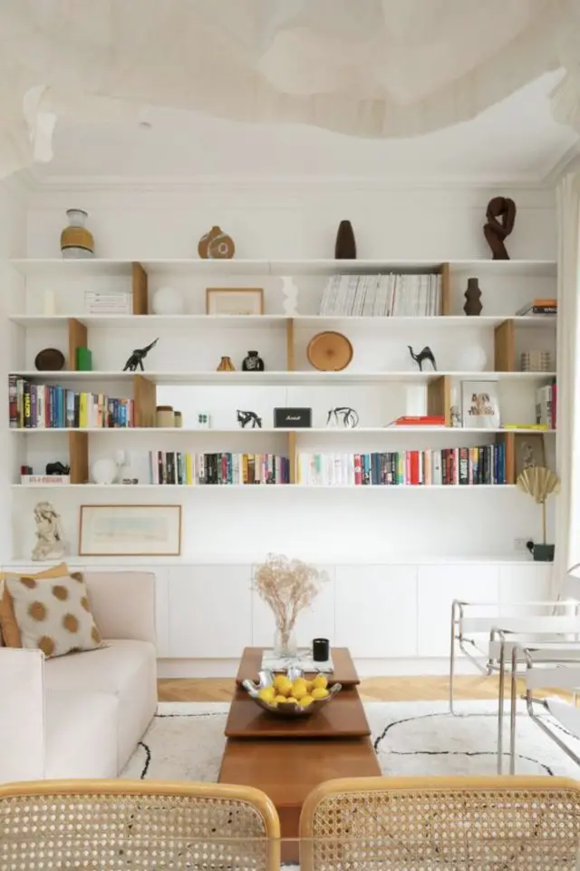 simplicite bibliotheque blanche salon sejour grand pan de mur alternative télévision 