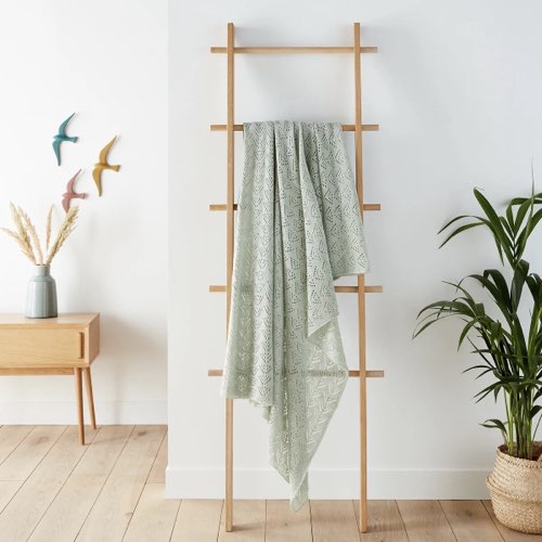 soldes hiver deco linge maison Plaid en maille ajourée couleur céladon